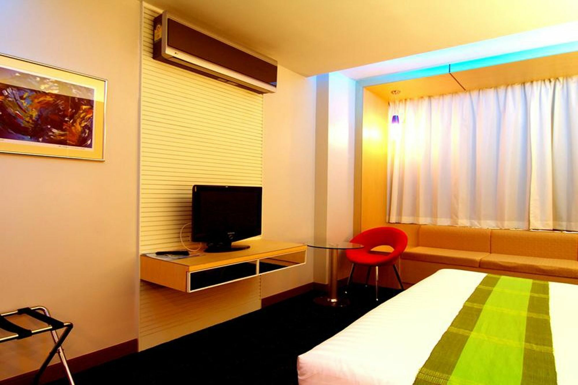 Nakhonratchasima V-One Hotel Korat מראה חיצוני תמונה